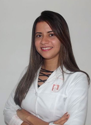 Dra. Lilian Souza Araujo