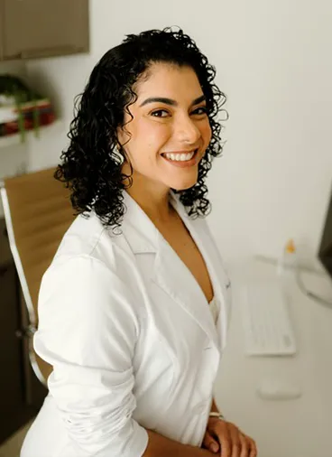 Dra. Diandra Carvalhal Bonfim Cardoso - Corpo Clínico - A clínica da mulher